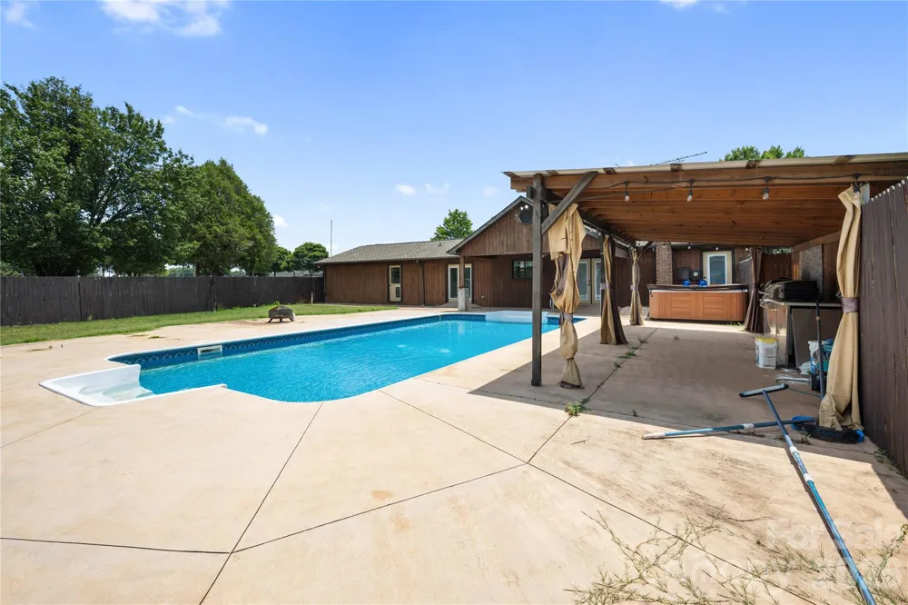 7610 Long Island Road Catawba, NC 28609