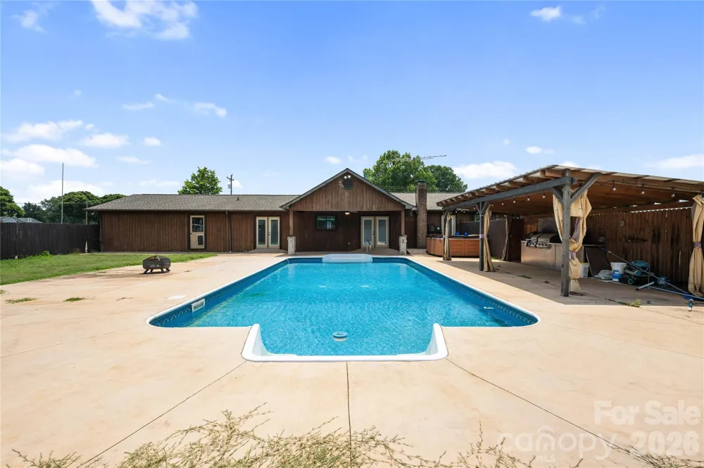 7610 Long Island Road Catawba, NC 28609