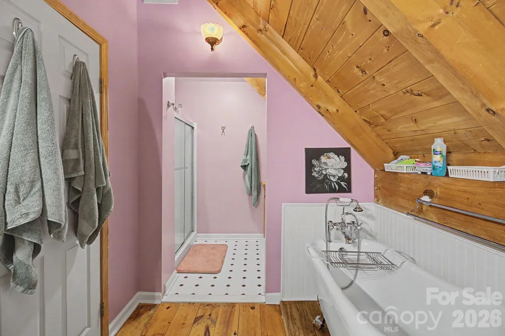 270 Upper Herron Cove Road Weaverville, NC 28787