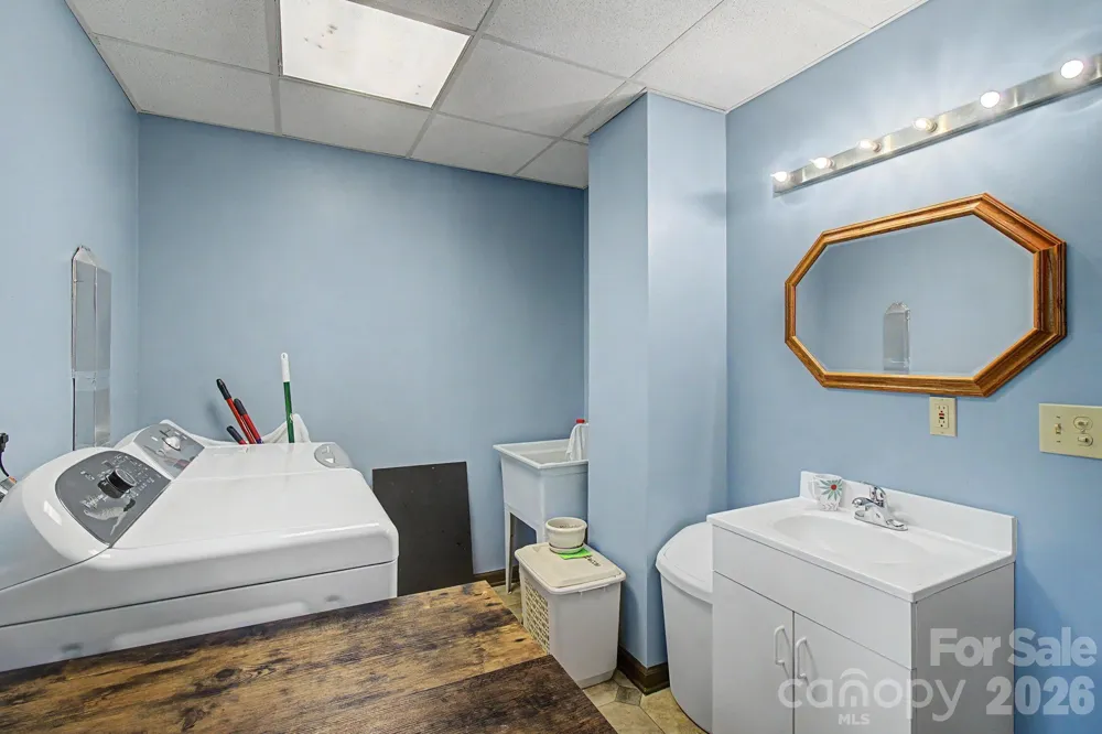 270 Upper Herron Cove Road Weaverville, NC 28787