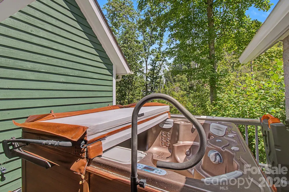 270 Upper Herron Cove Road Weaverville, NC 28787
