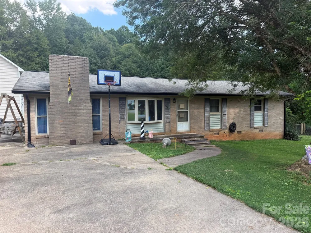 344 Pearson Street Blacksburg, SC 29702
