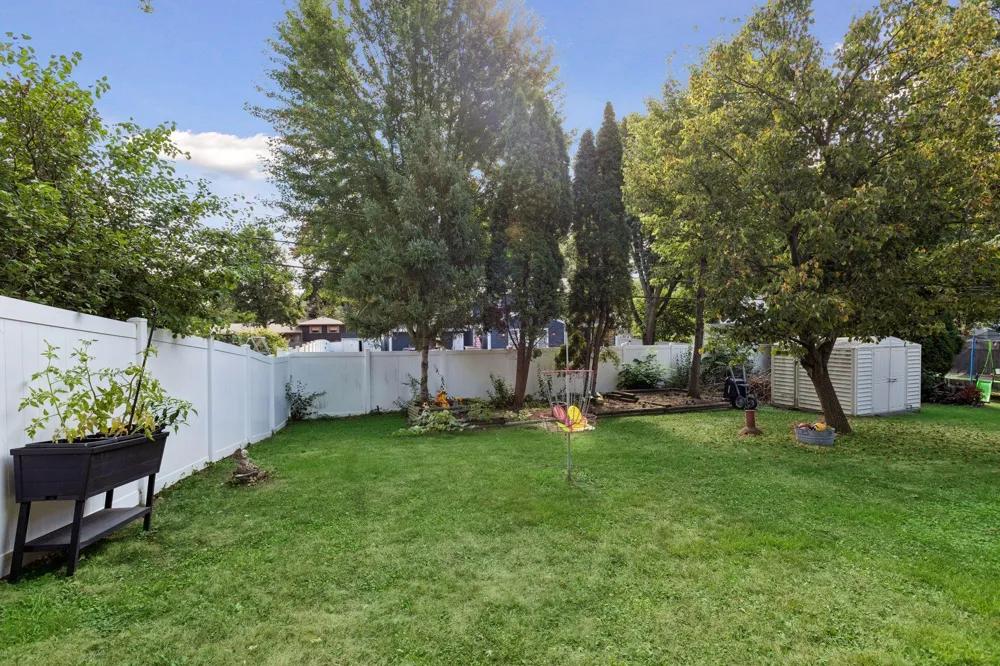 2230 Decatur Avenue Golden Valley, MN 55427