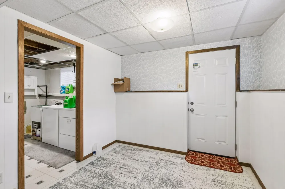 2230 Decatur Avenue Golden Valley, MN 55427