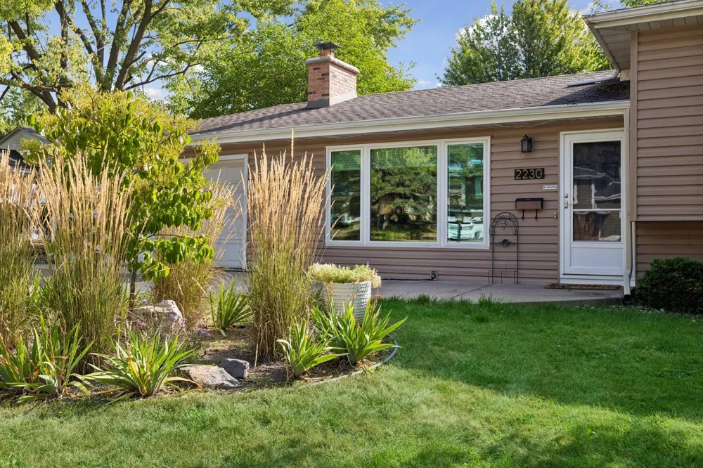 2230 Decatur Avenue Golden Valley, MN 55427