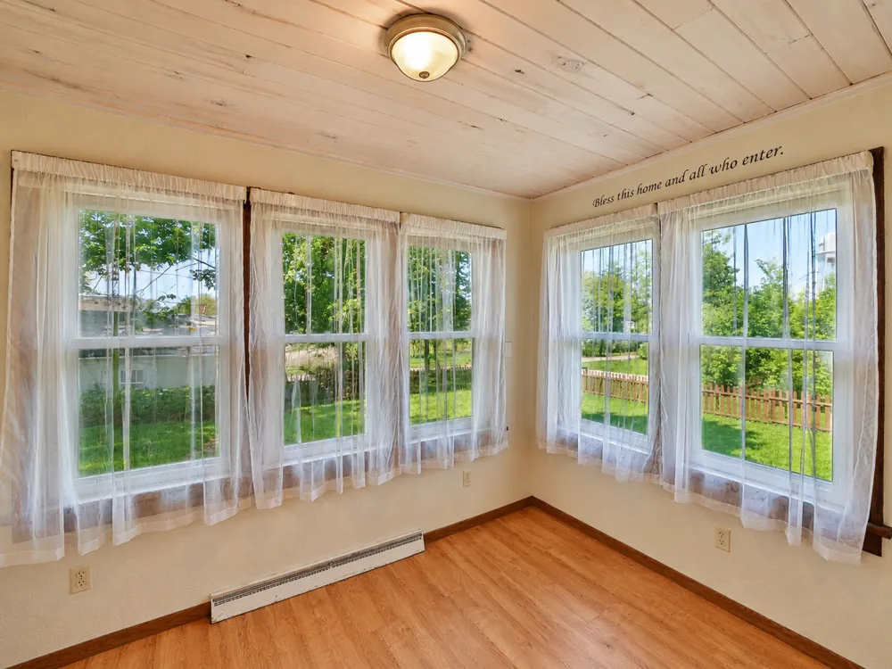 403 5th Street NE Staples, MN 56479
