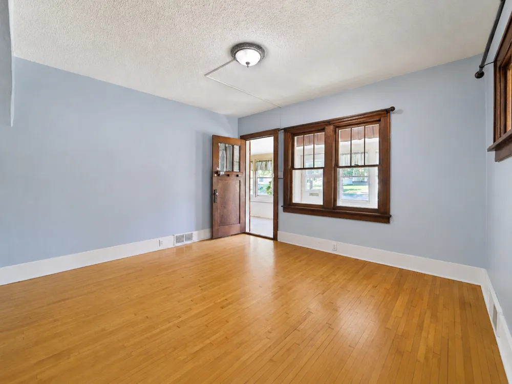 403 5th Street NE Staples, MN 56479