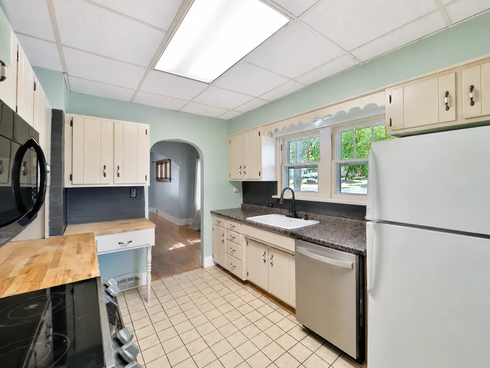 403 5th Street NE Staples, MN 56479