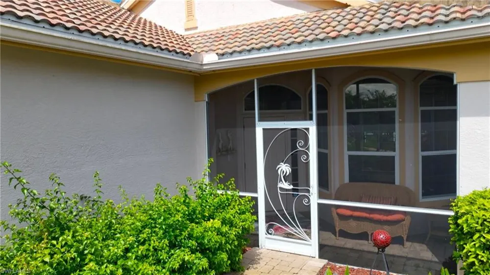 2097 Oxford Ridge Circle Lehigh Acres, FL 33973