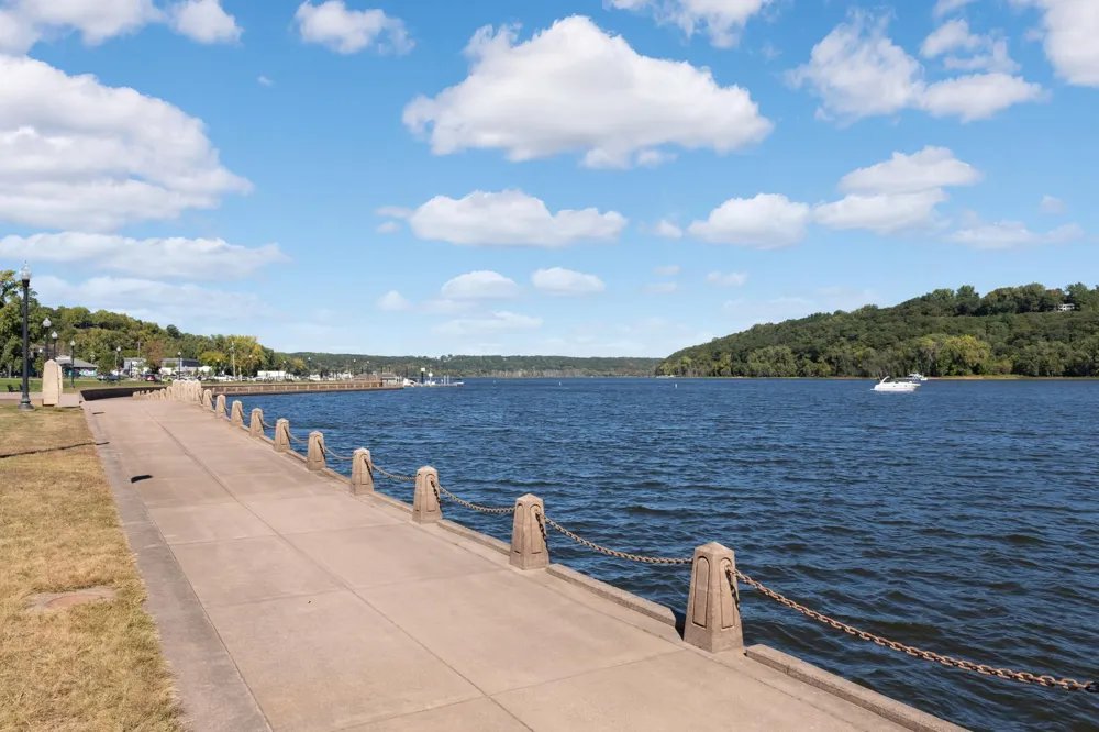 3604 Abercrombie Lane Stillwater, MN 55082