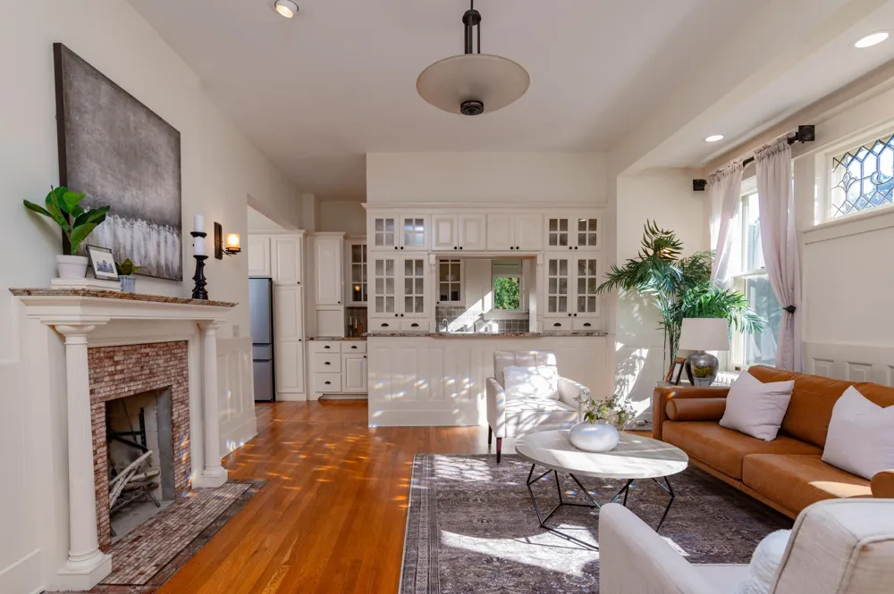 761 Lincoln Avenue Saint Paul, MN 55105