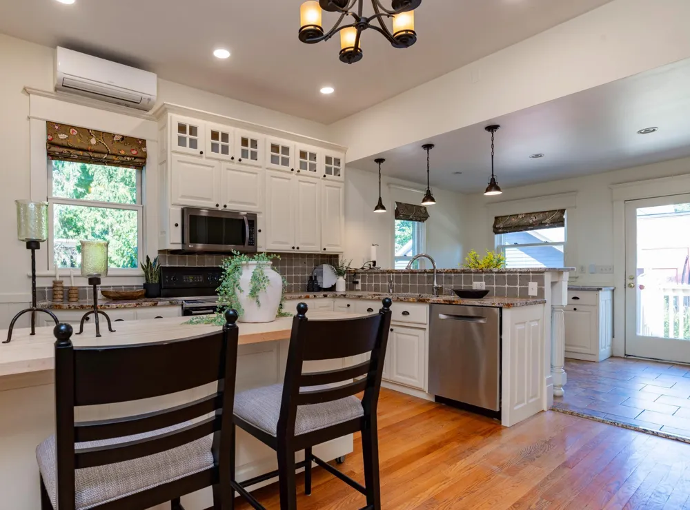 761 Lincoln Avenue Saint Paul, MN 55105