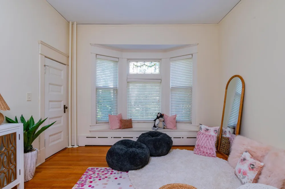 761 Lincoln Avenue Saint Paul, MN 55105
