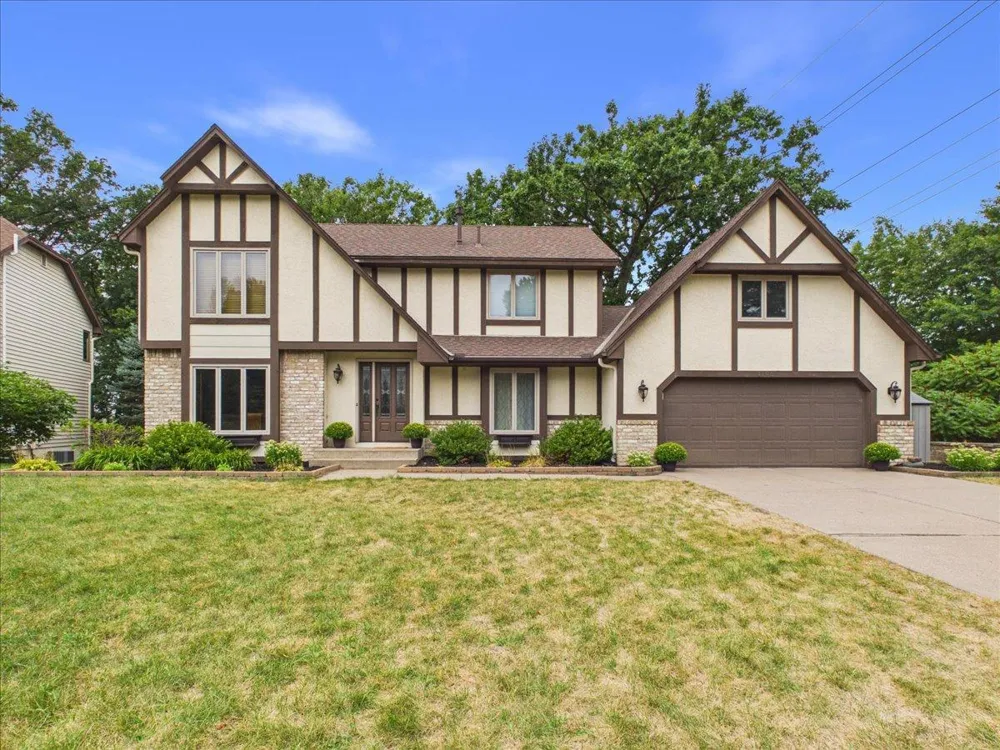 4195 Norma Avenue Arden Hills, MN 55112