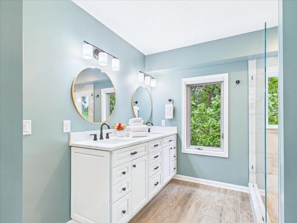 4195 Norma Avenue Arden Hills, MN 55112