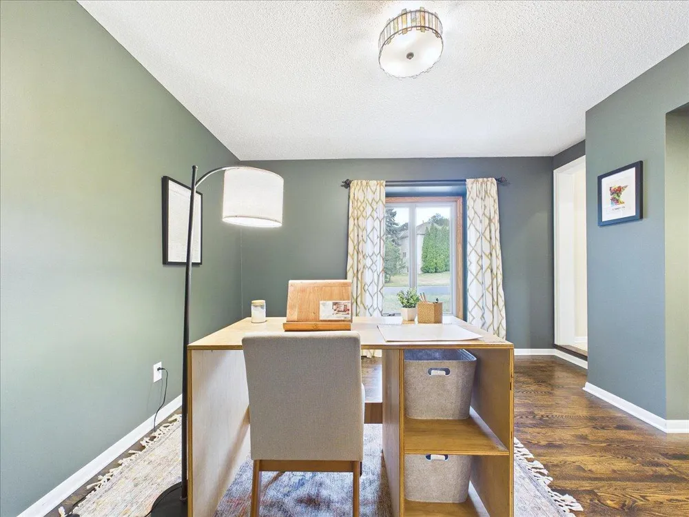 4195 Norma Avenue Arden Hills, MN 55112