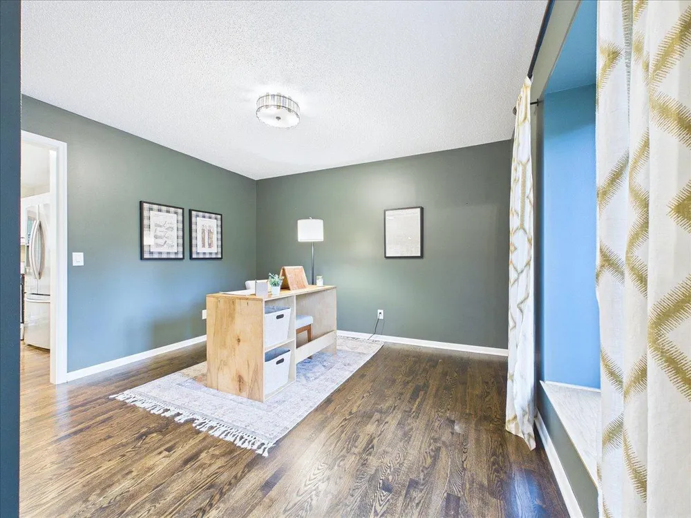 4195 Norma Avenue Arden Hills, MN 55112