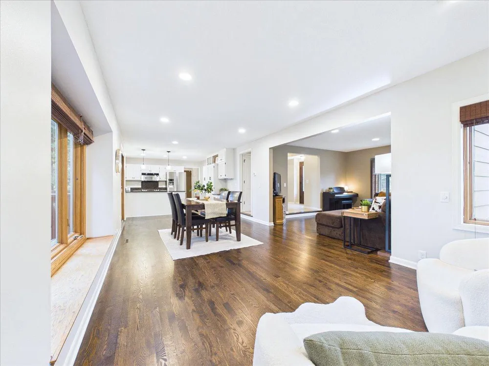 4195 Norma Avenue Arden Hills, MN 55112