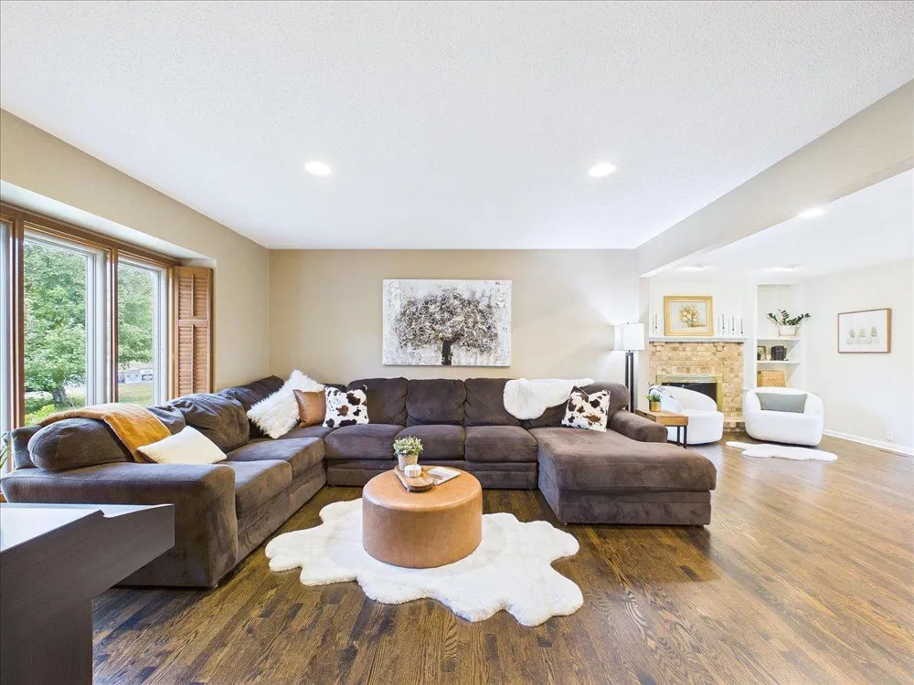 4195 Norma Avenue Arden Hills, MN 55112