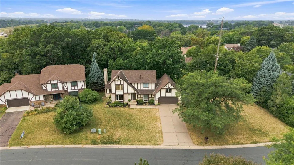 4195 Norma Avenue Arden Hills, MN 55112