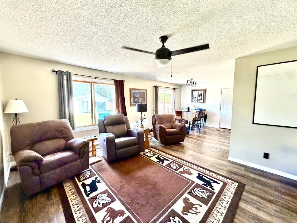 313 10th Avenue NE Roseau, MN 56751