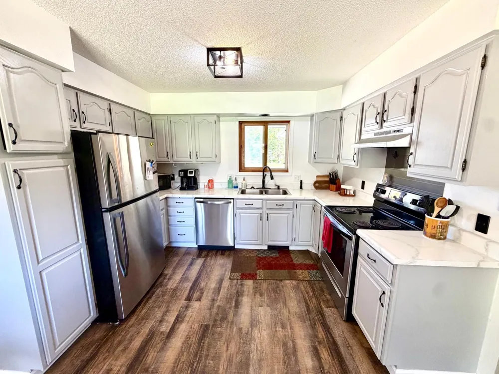 313 10th Avenue NE Roseau, MN 56751