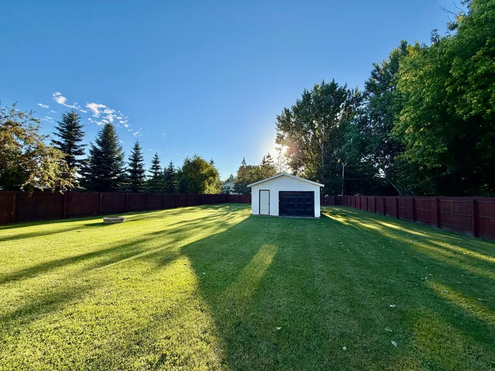 313 10th Avenue NE Roseau, MN 56751