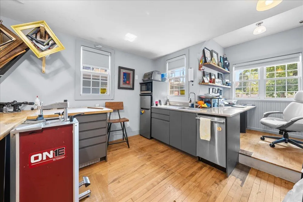 1517 W Lake Street Minneapolis, MN 55408