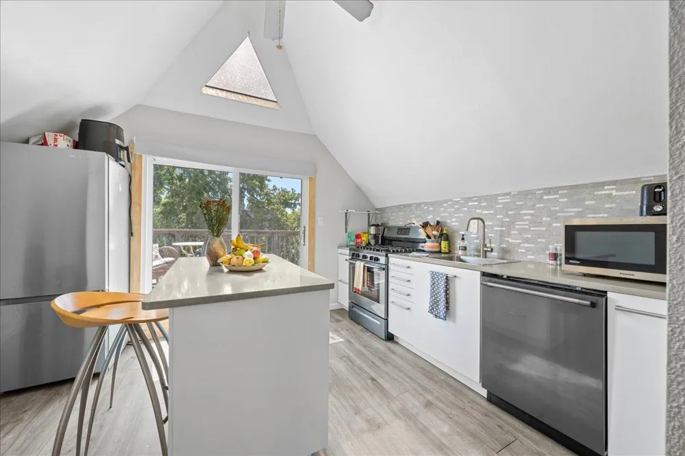 1517 W Lake Street Minneapolis, MN 55408