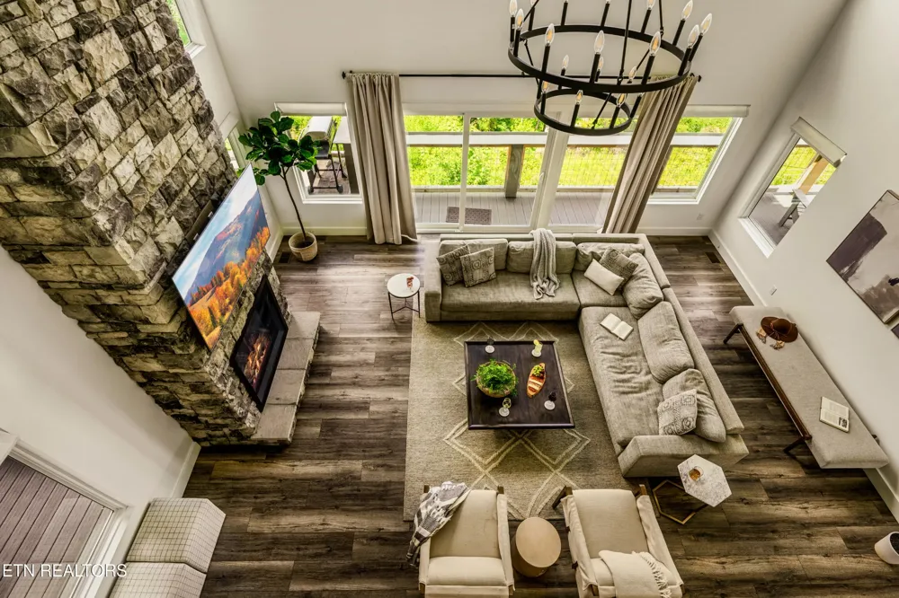 712 Bear Walk Way Gatlinburg, TN 37738