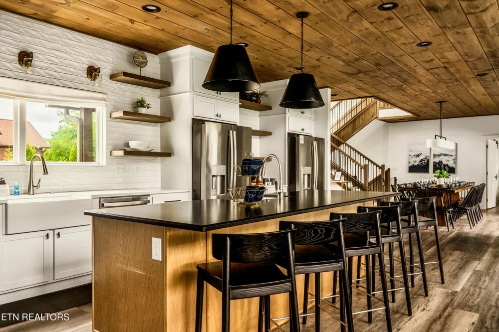 712 Bear Walk Way Gatlinburg, TN 37738