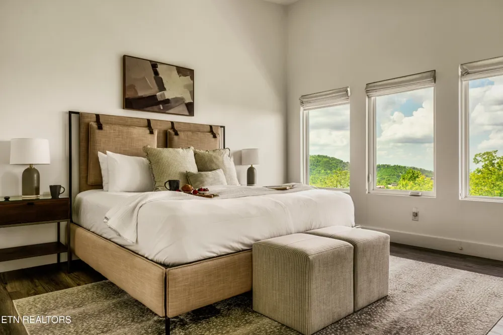 712 Bear Walk Way Gatlinburg, TN 37738