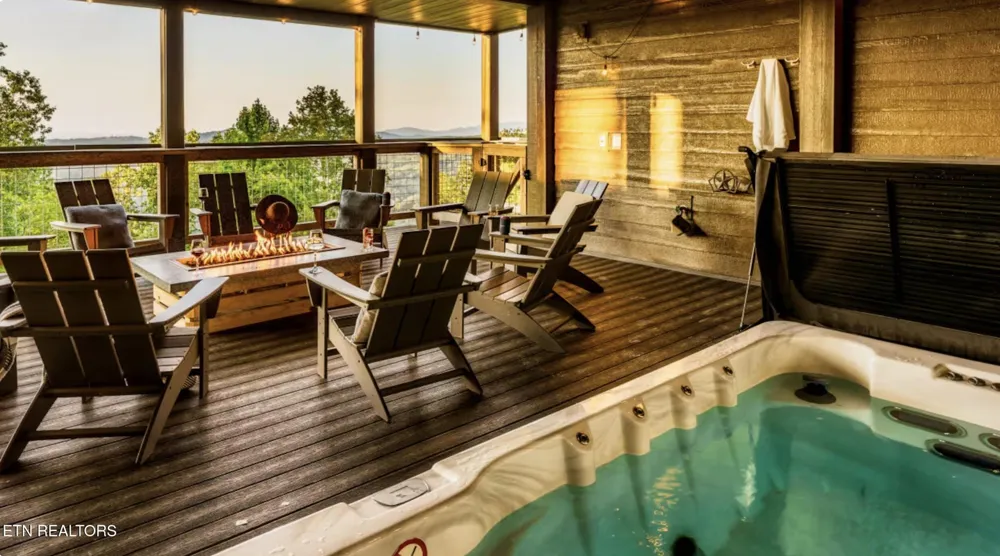 712 Bear Walk Way Gatlinburg, TN 37738