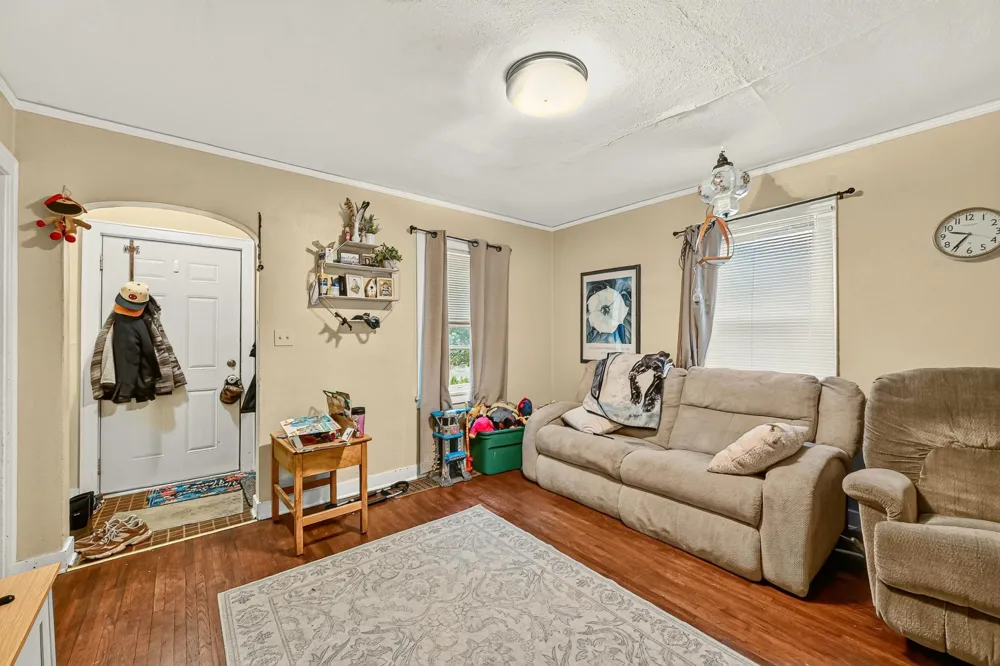 206 11th Avenue NE Rochester, MN 55906