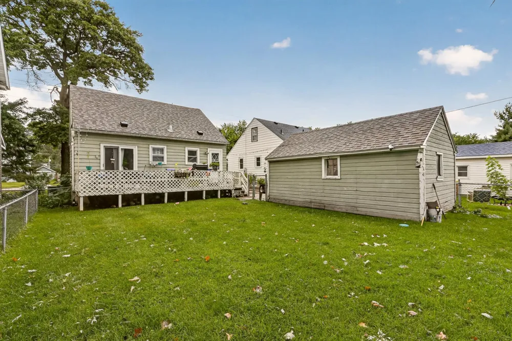 206 11th Avenue NE Rochester, MN 55906
