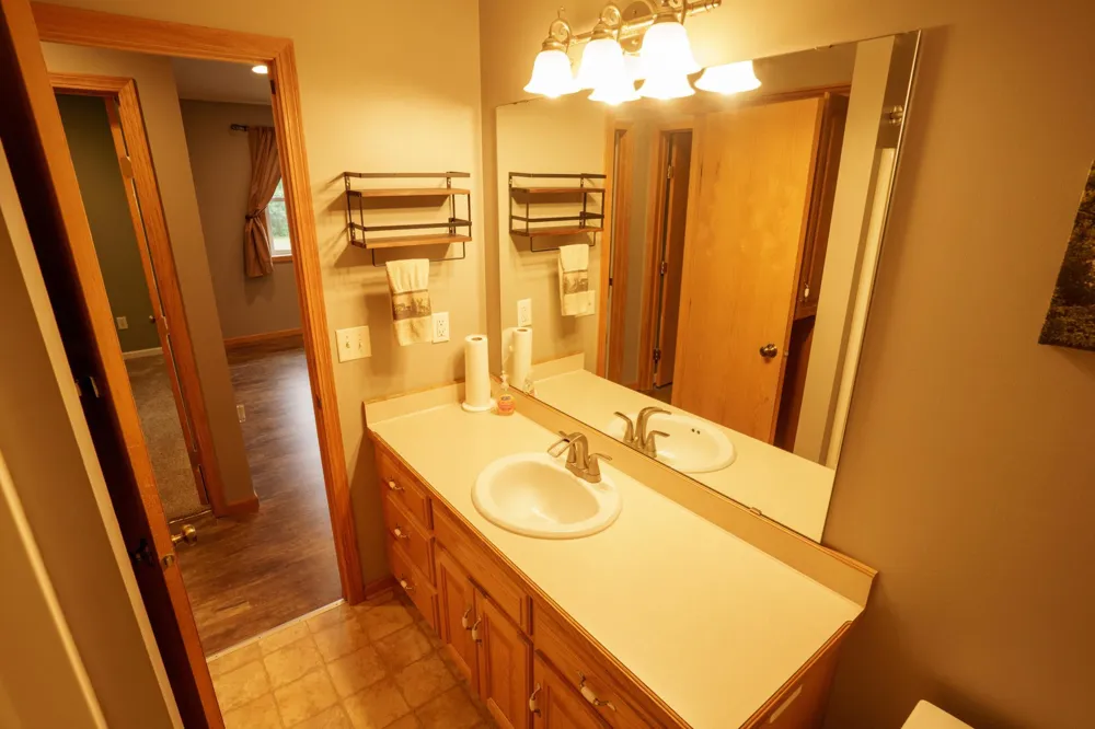 14460 283 1/2 AVENUE NW Zimmerman, MN 55398