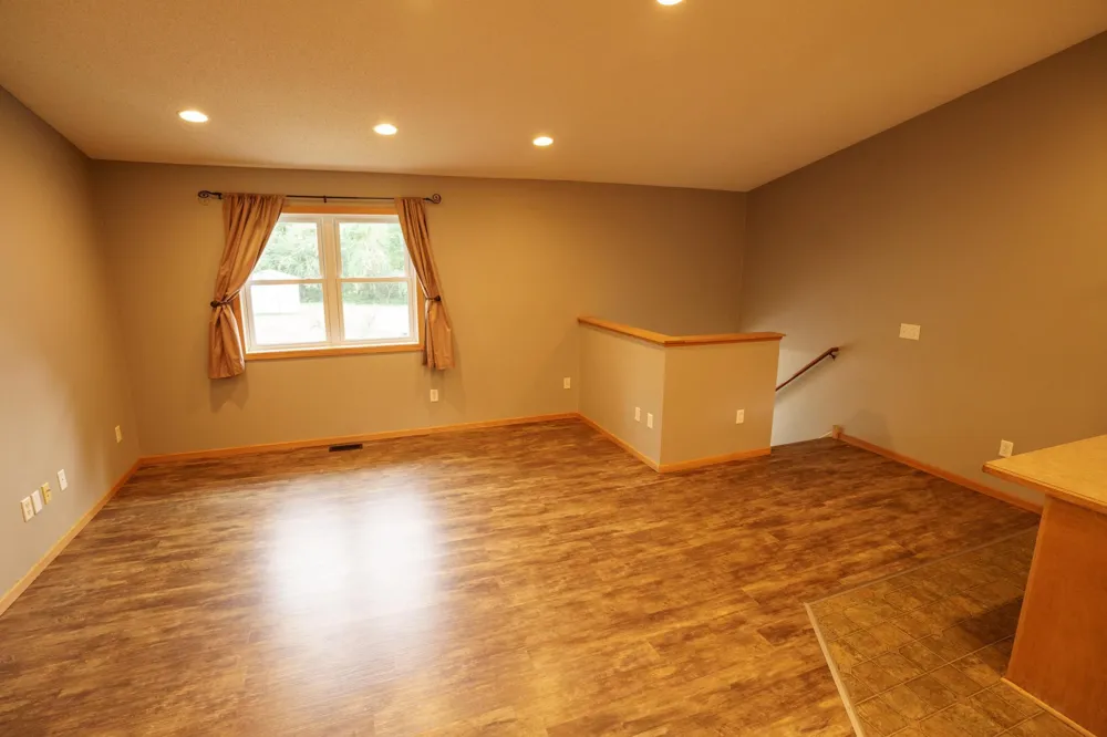 14460 283 1/2 AVENUE NW Zimmerman, MN 55398