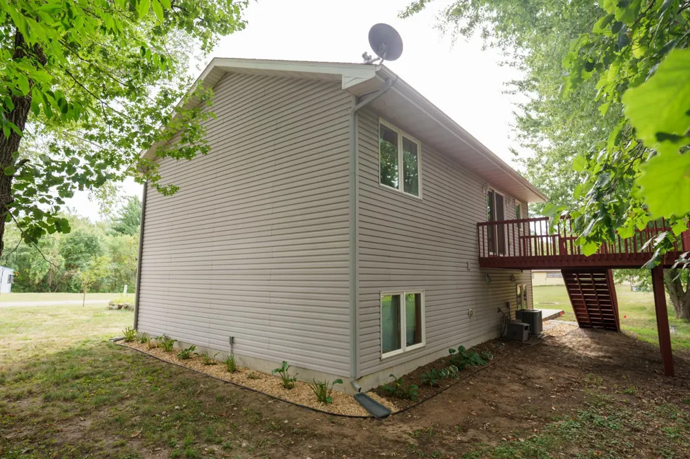 14460 283 1/2 AVENUE NW Zimmerman, MN 55398