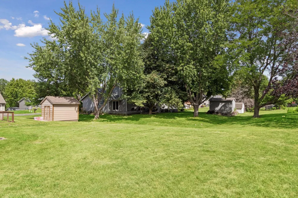 972 Pointe Way Eagan, MN 55123