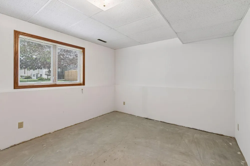 972 Pointe Way Eagan, MN 55123