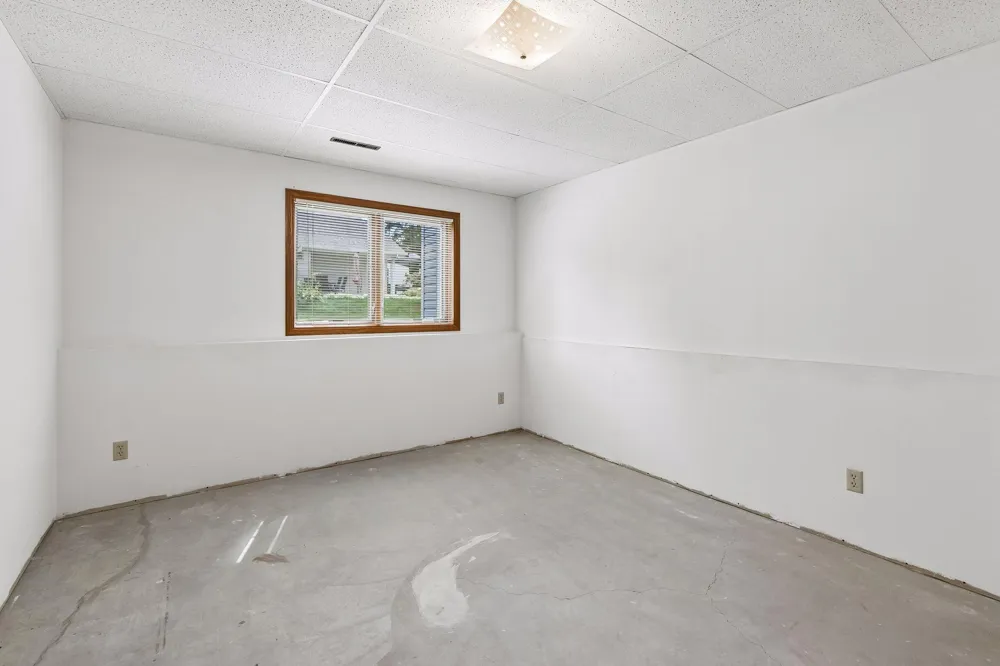 972 Pointe Way Eagan, MN 55123