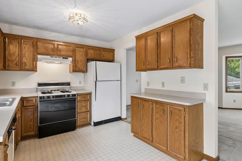 972 Pointe Way Eagan, MN 55123