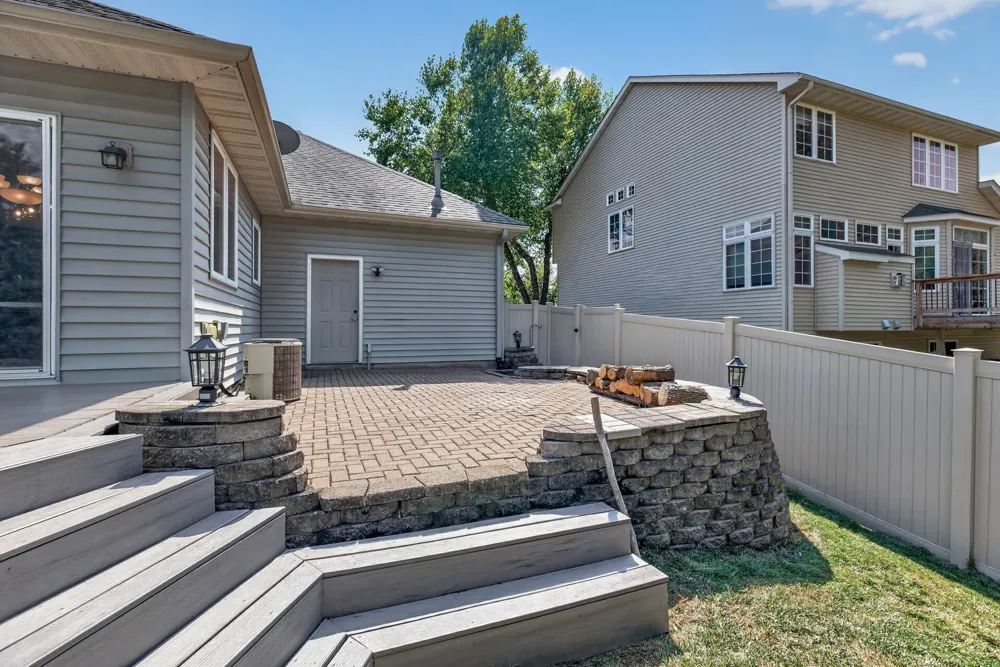 2311 Seurer Street Elko New Market, MN 55054
