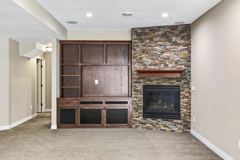 2311 Seurer Street Elko New Market, MN 55054