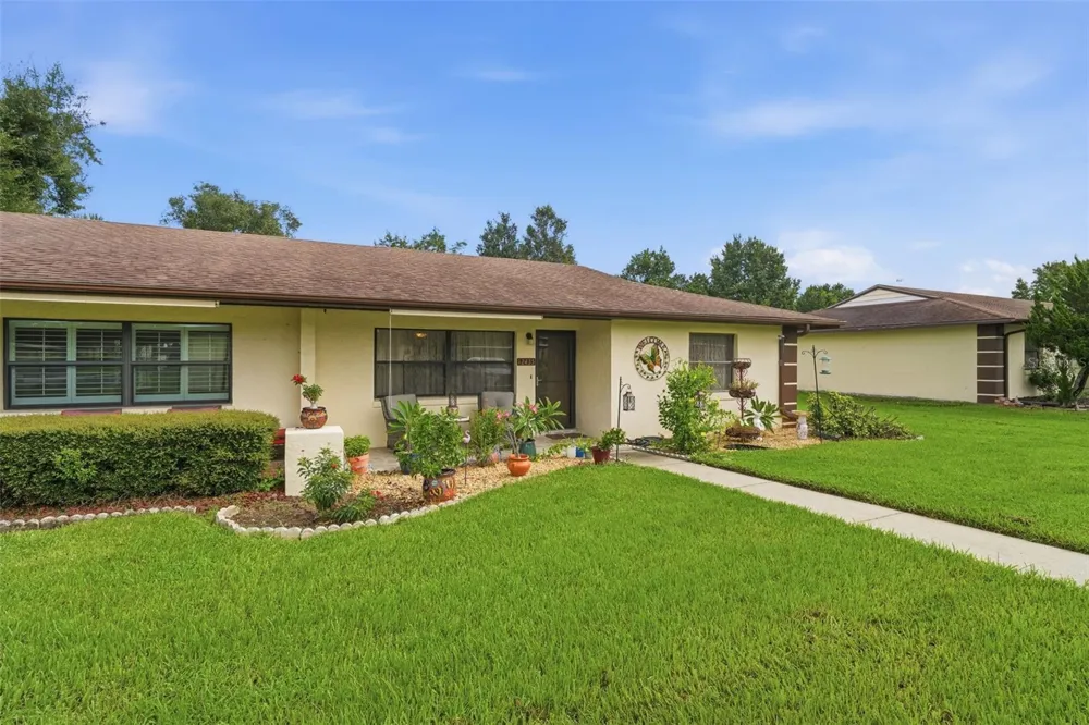 12435 ORANGEWOOD CIRCLE Tavares, FL 32778