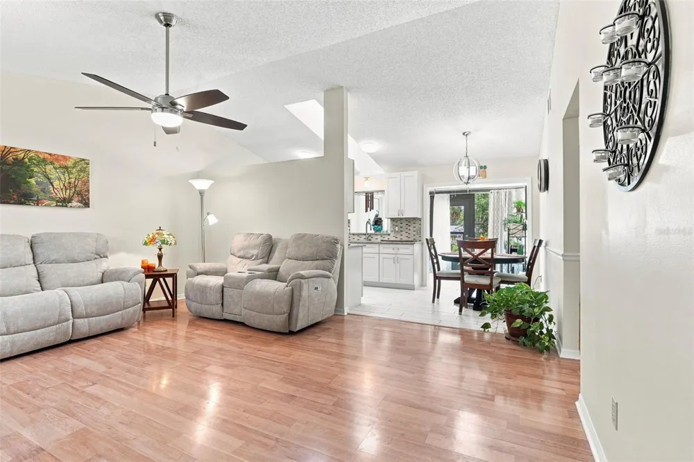 12435 ORANGEWOOD CIRCLE Tavares, FL 32778