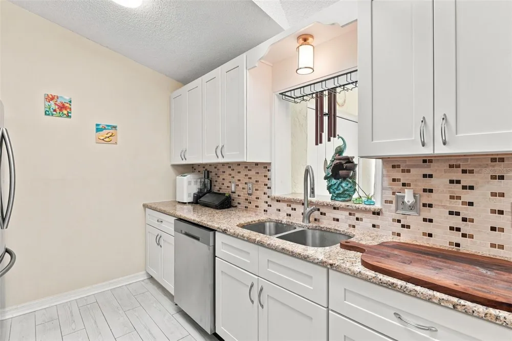 12435 ORANGEWOOD CIRCLE Tavares, FL 32778