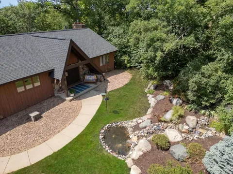 335 Pineview Lane
