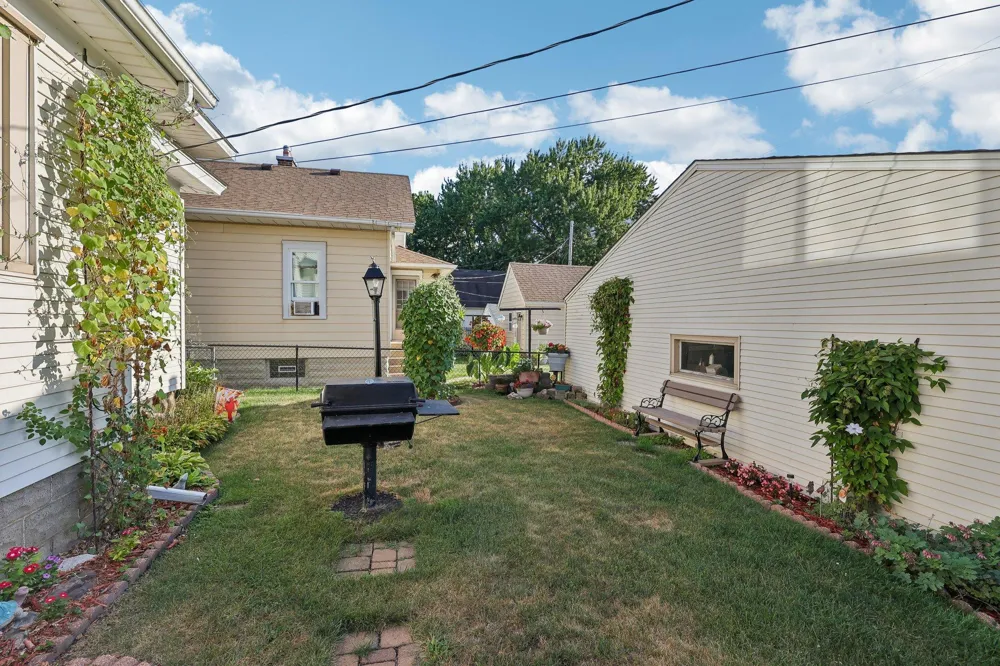 655 Simpson Street Saint Paul, MN 55104