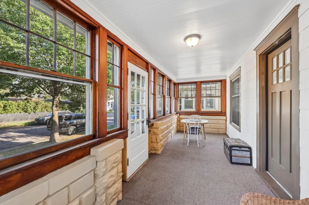 655 Simpson Street Saint Paul, MN 55104